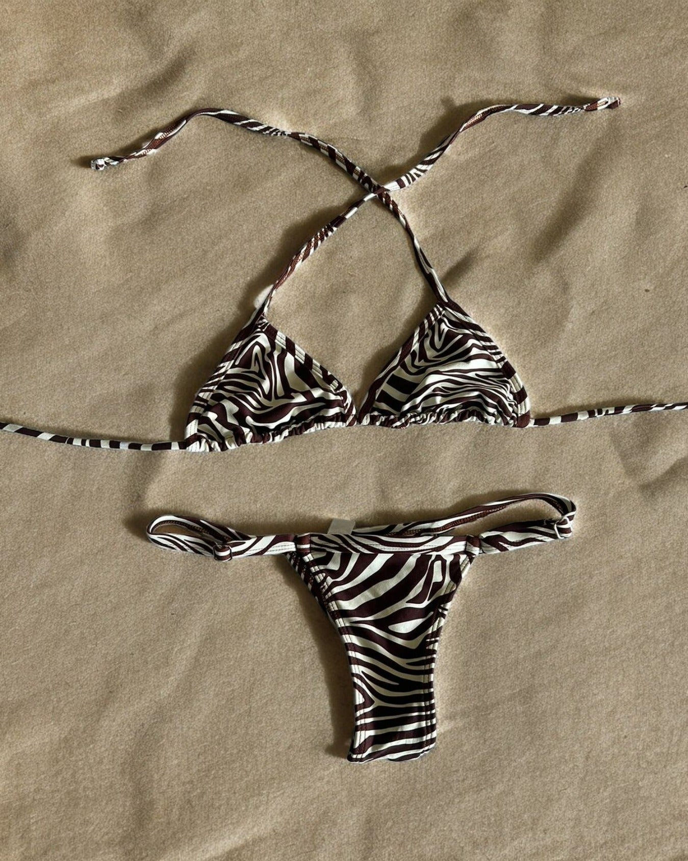 Bikini Strap con Regulador - Cebra blanco con negro